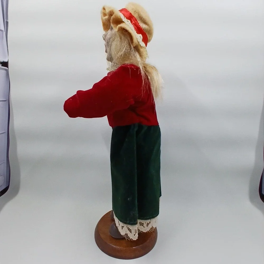 Vintage Christmas Caroler Girl Doll Red Green Velvet Dress‎ Holiday Wooden Base
